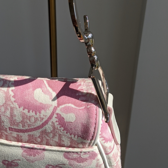 SOLD PRIVATE🍒 Like-New Cherry Blossom Dior Saddle - Picture 9 of 15